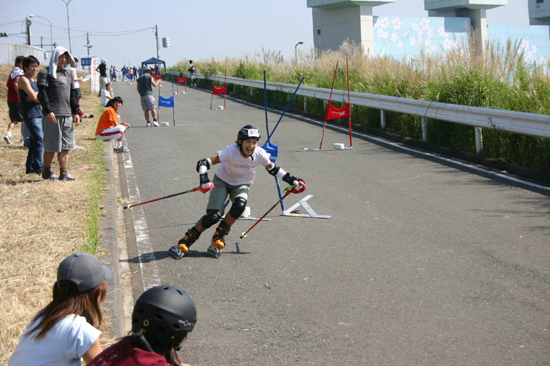 8th082